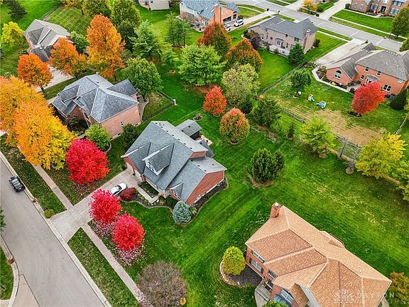 3rd image of 7123 High Saddle Ct