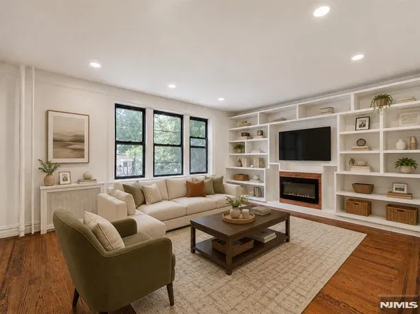 260 Harrison Avenue #104, Jersey City, NJ 07304
