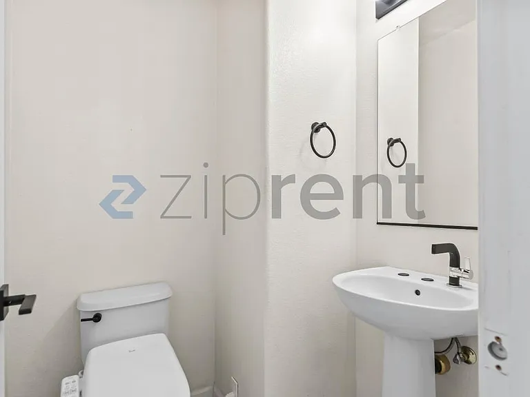5215 Manderston Dr — Photo 20