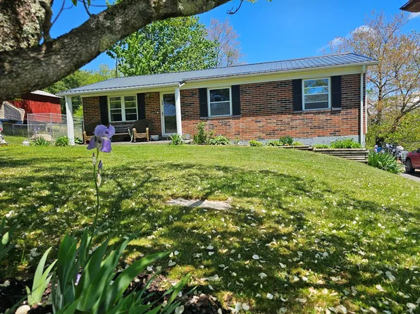 290 Hummingbird Hl, Tazewell, VA 24651