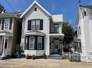 102 S Spruce St #1, Lititz, PA 17543