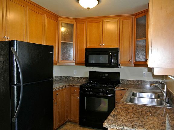 3rd image of 195 Avenida Descanso Unit 221