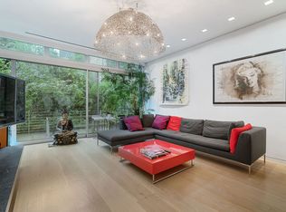 165 E 82nd St, New York, NY 10028