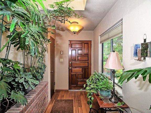 2nd image of 3028 Cline Ct