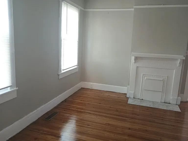 27 Ivy St — Photo 13