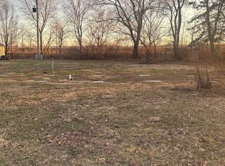 908 Harland Ct, Perry, KS 66073