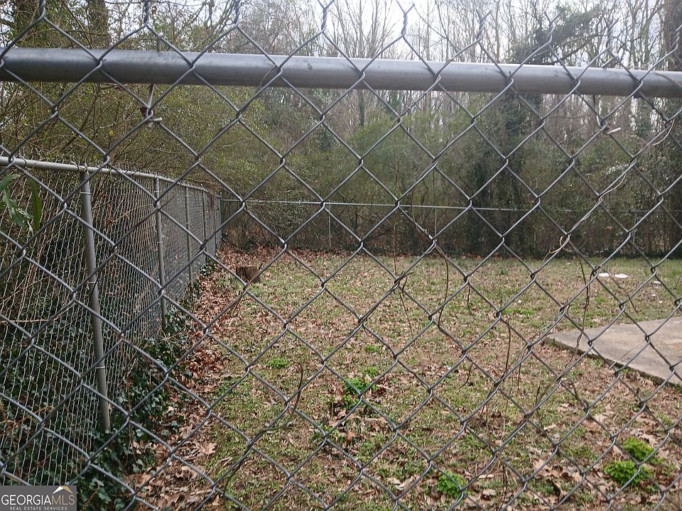 2nd image of 3054 Rollingwood Ln SE