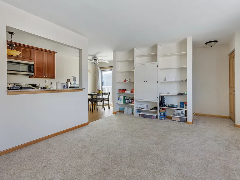 717 Whitesail Dr #717 — Photo 4