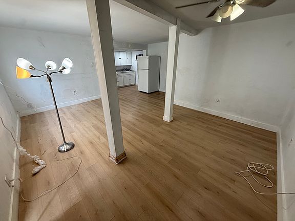 2nd image of 1425 14th St W APT E