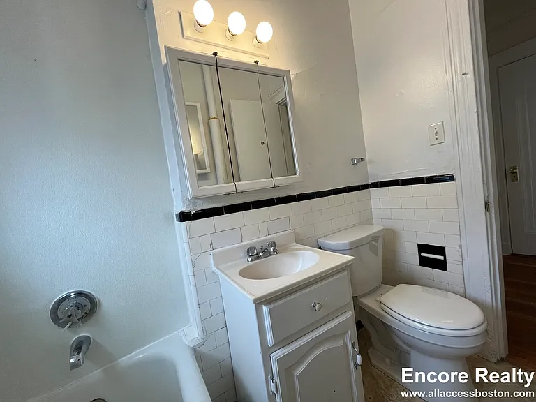 1688 Commonwealth Ave #3 — Photo 11