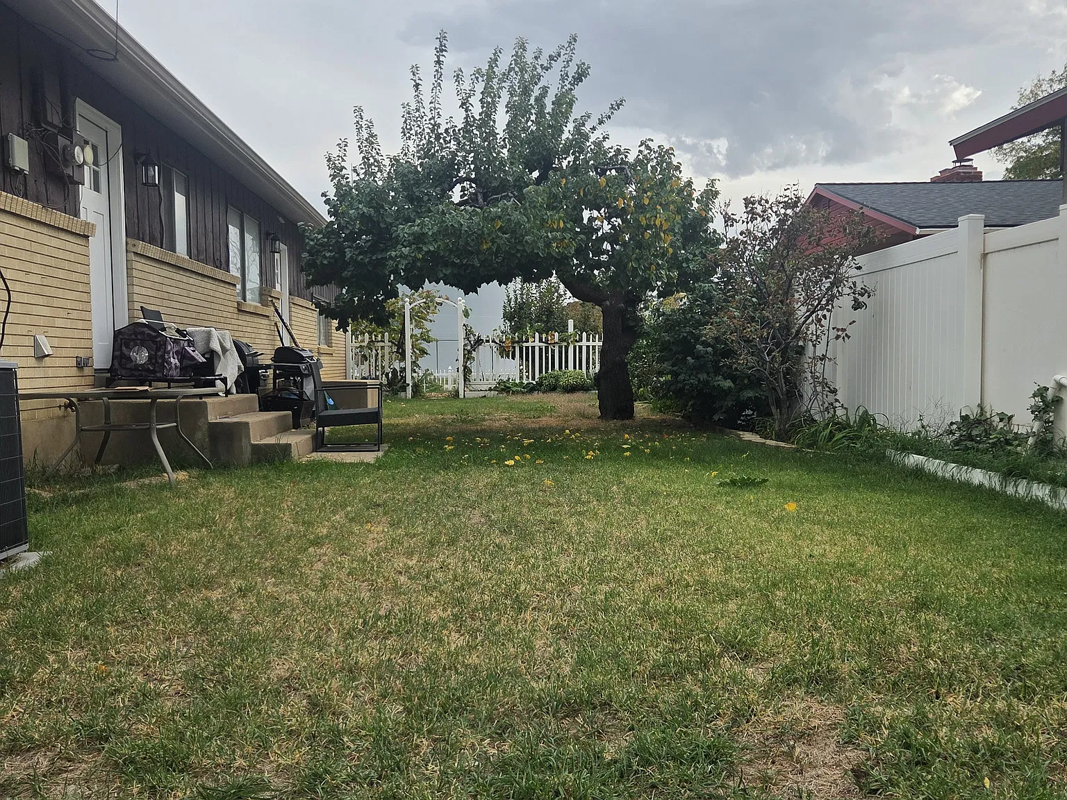 5173 S 2400 W — Photo 4