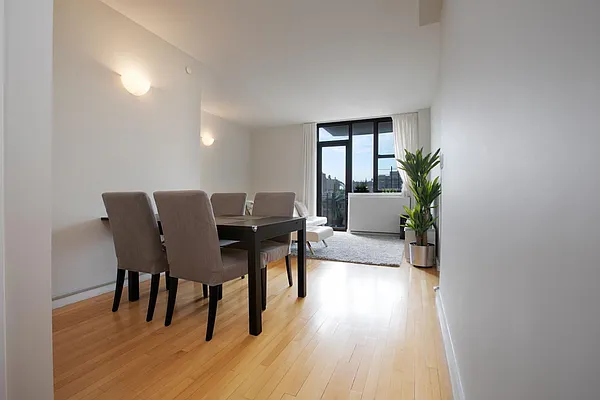 Rented by Triplemint | media 19