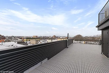 Rented by Venn NY Inc