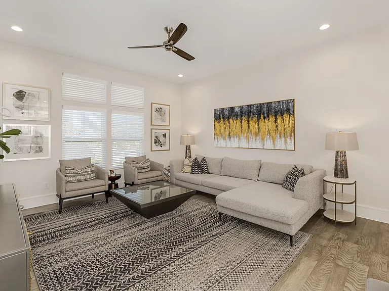 121 W Stone Ave #5 — Photo 7