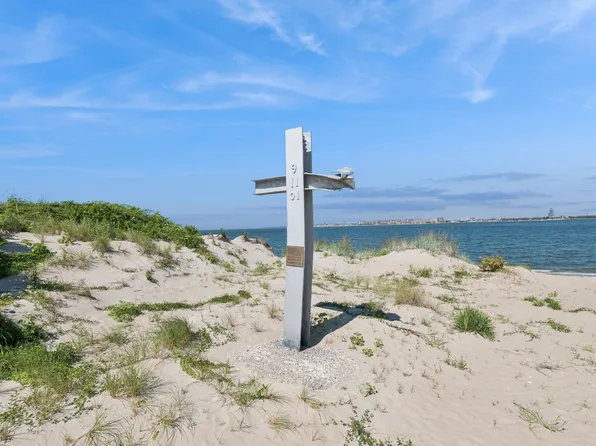 33 Beach 221st Street image 24 of 29