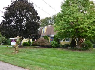 101 Wildwood Rd, Wethersfield, CT 06109