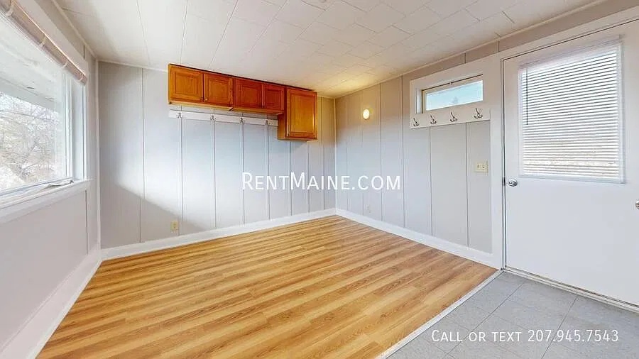Studio, 170 sqft, $860 — Photo 4