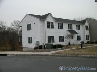 903 Clark Rd, Lebanon, NJ 08833