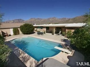 8340 E Surrey Trl, Tucson, AZ 85750