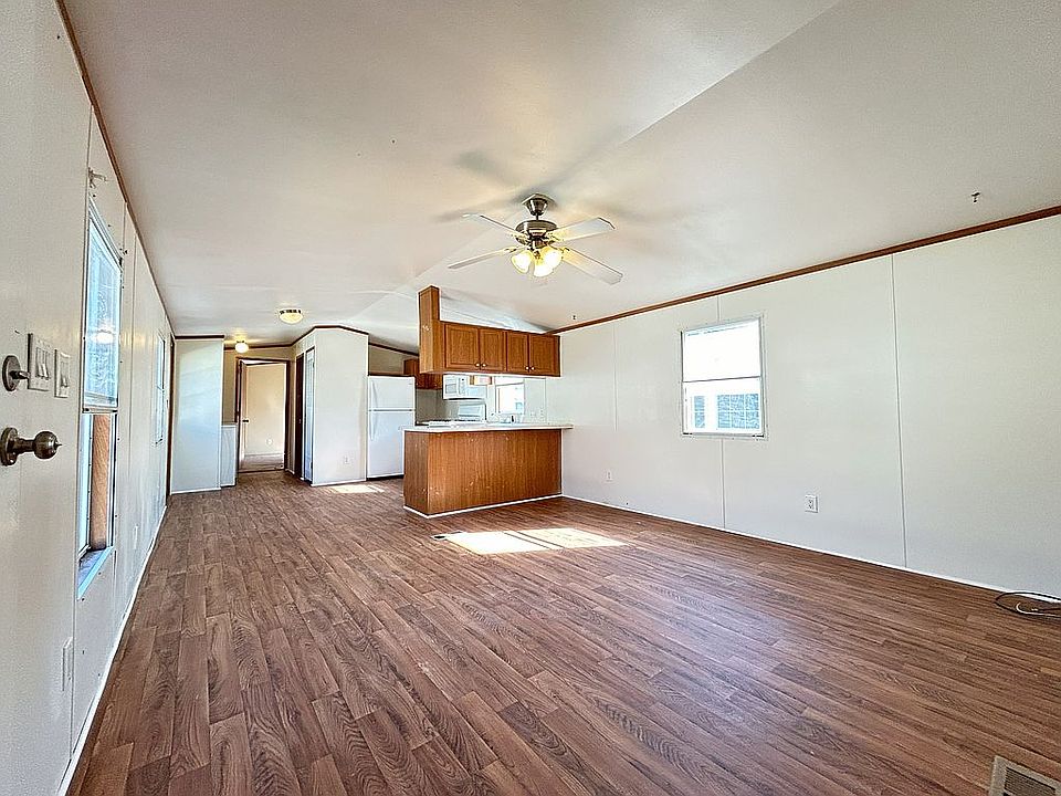 1st image of 242 Park Ln