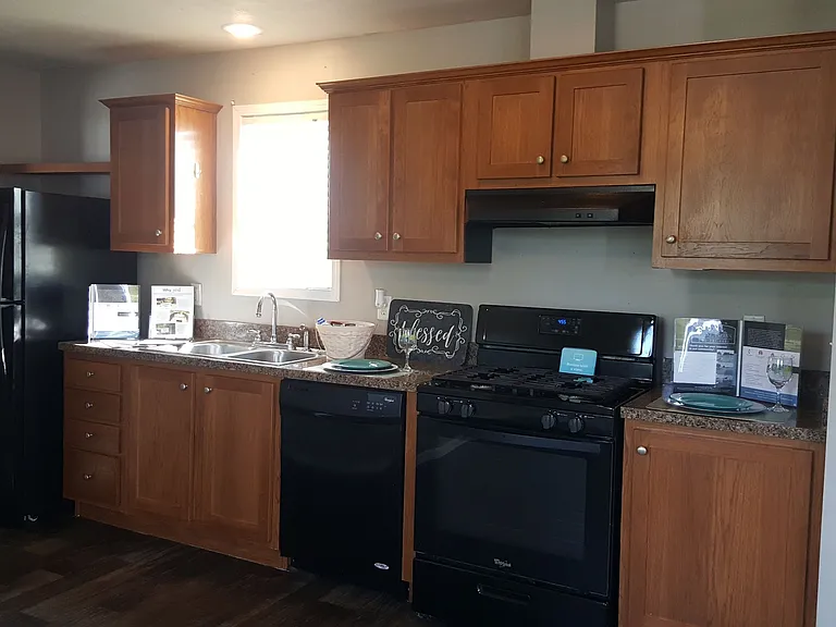 Five Seasons Davenport — Photo 13