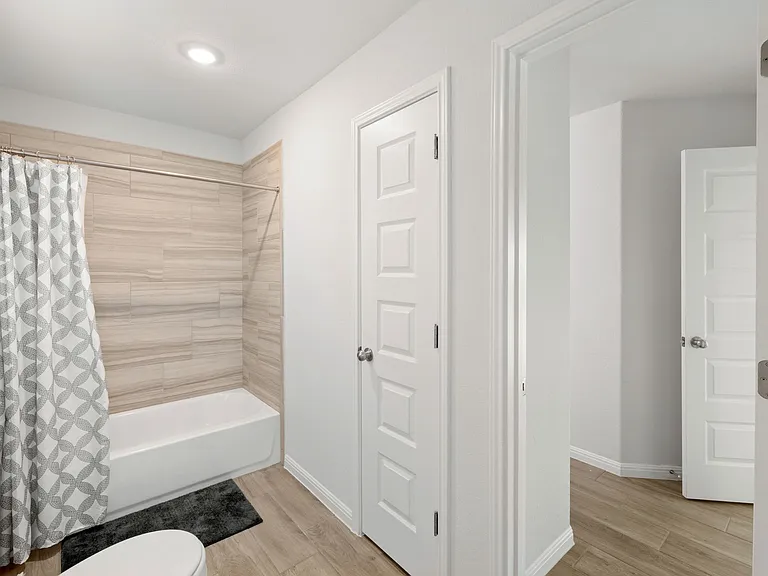 20512 Christie Marie Ln — Photo 30