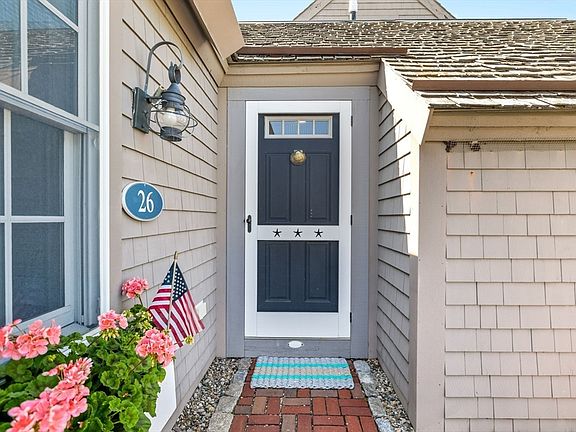 4th image of 26 Vineyard View Ln