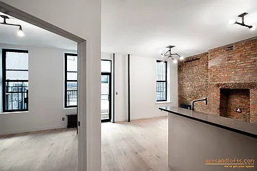 Rented by aptsandlofts.com