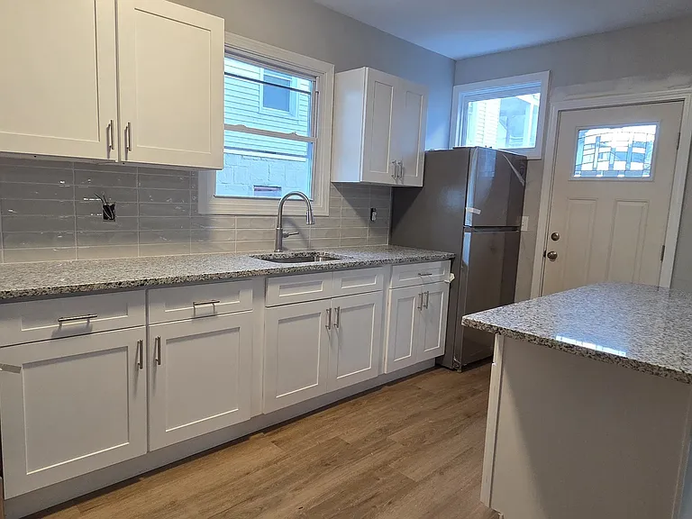 126 Tremont St #A — Photo 6