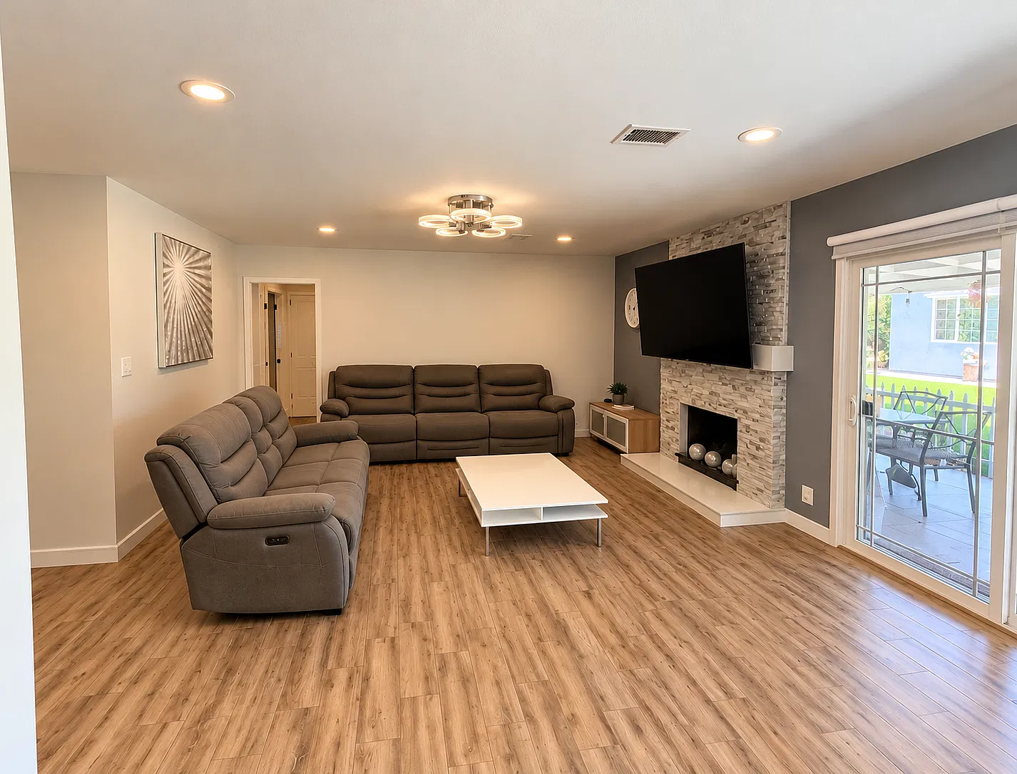 5 bed, 1288 sqft, $5,000 — Photo 4