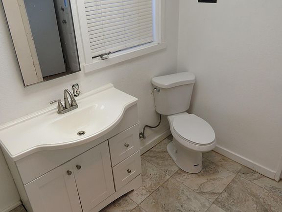 5th image of 3317 Bancroft St