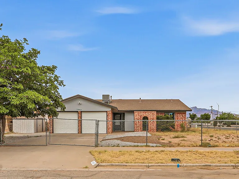10837 Gemstone St — Photo 37