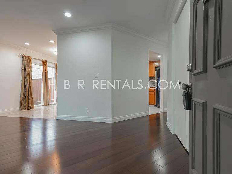 2859 El Capitan Dr — Photo 4