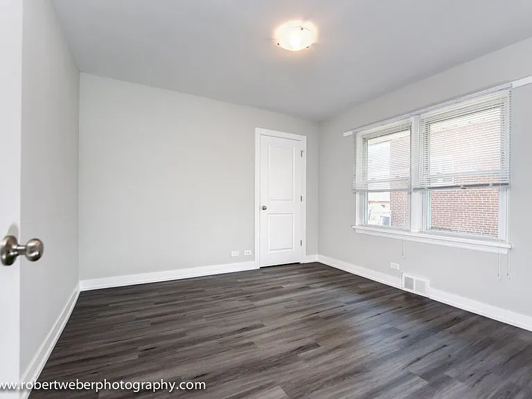 465 Oak St #1 — Photo 3