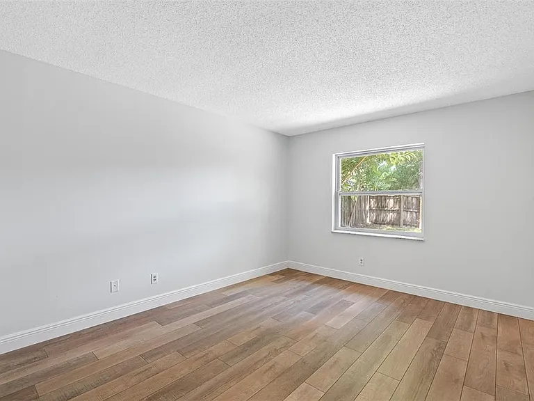 3601 Fairway Forest Cir — Photo 18