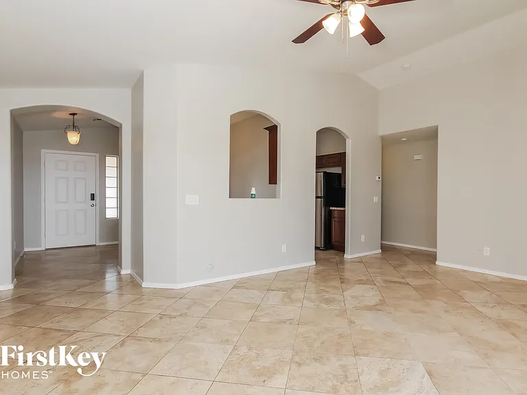 1491 S 171st Ln — Photo 3