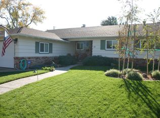 15 W Casa Linda Dr, Woodland, CA 95695