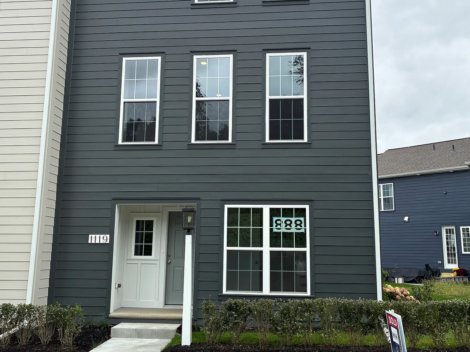 3 bed, 2.5 bath, 1632 sqft, $2,295 — Photo 1