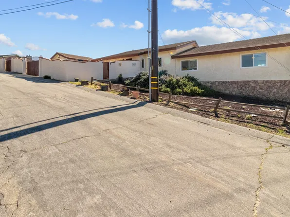 14748 Flintstone Dr, Lake Hughes, CA 93532