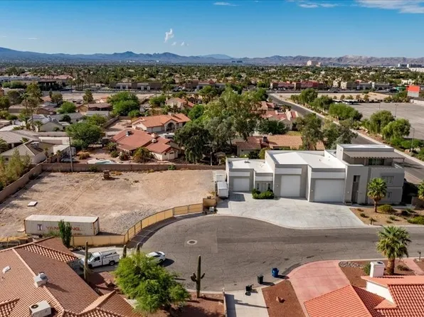 La Cienega St, Las Vegas, NV 89119