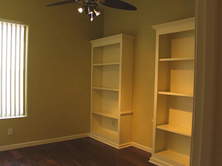 5435 W Buffalo St — Photo 11