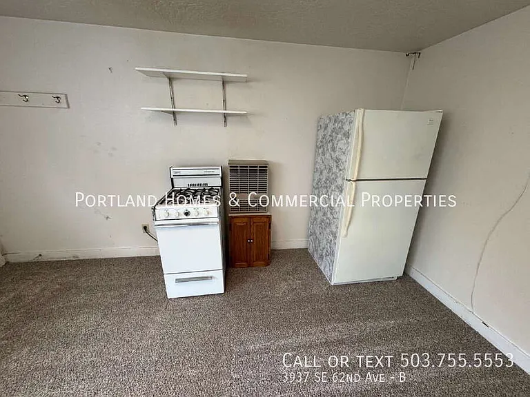3937 SE 62nd Ave #B — Photo 5