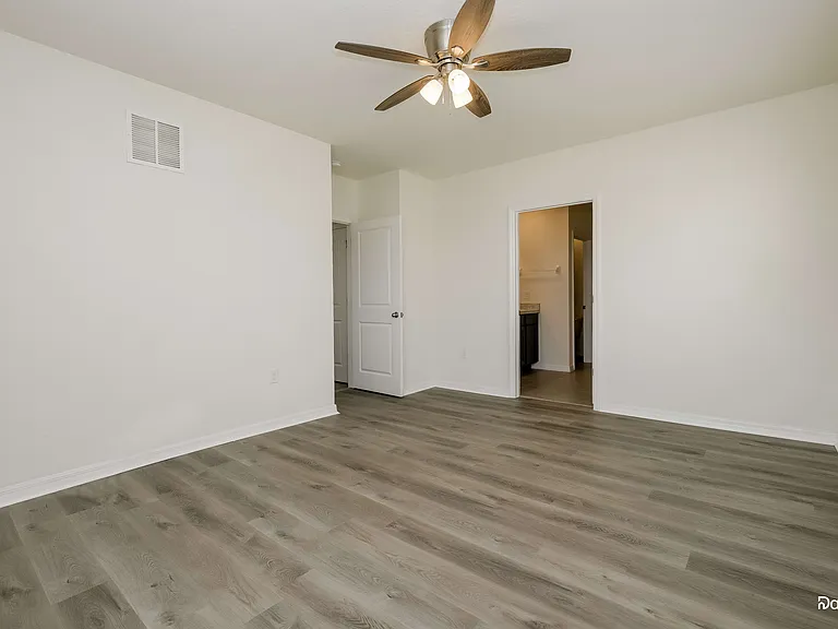 4916 Willow Breeze Way — Photo 5