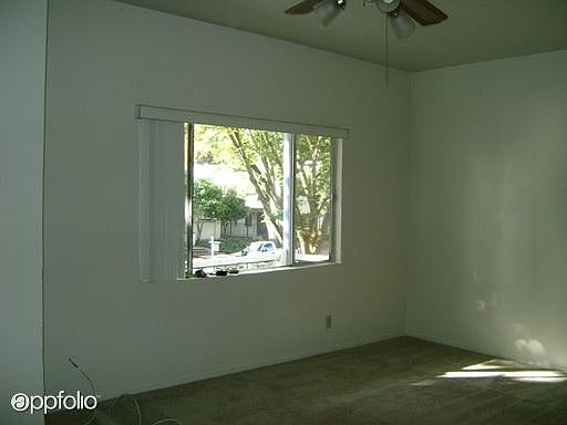 2nd image of 1821 Northglen St