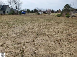 1034 Pyrenees Dr, Weidman, MI 48893