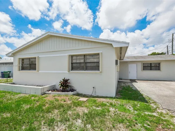 2920 NW 184th St, Miami Gardens, FL 33056