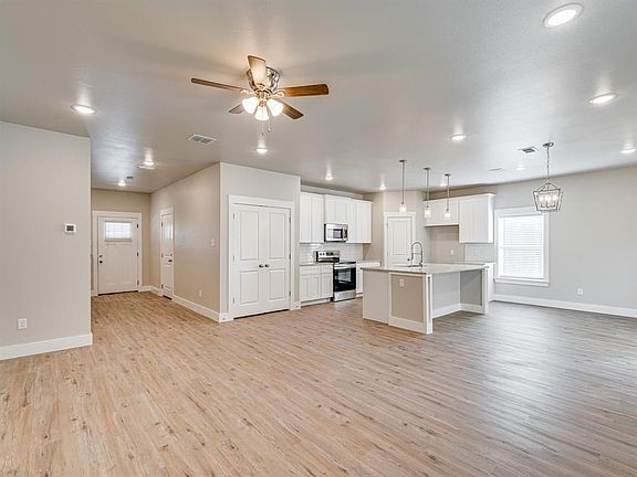 5th image of 4012 Ponca Dr