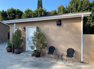 17629 1/2 Burbank Blvd, Encino, CA 91316