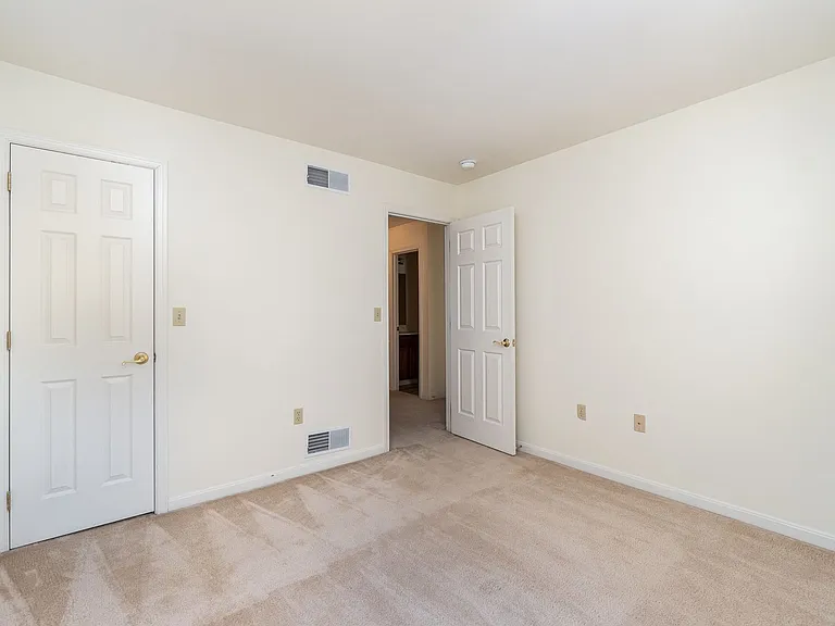 127 Cardinal Ln — Photo 21