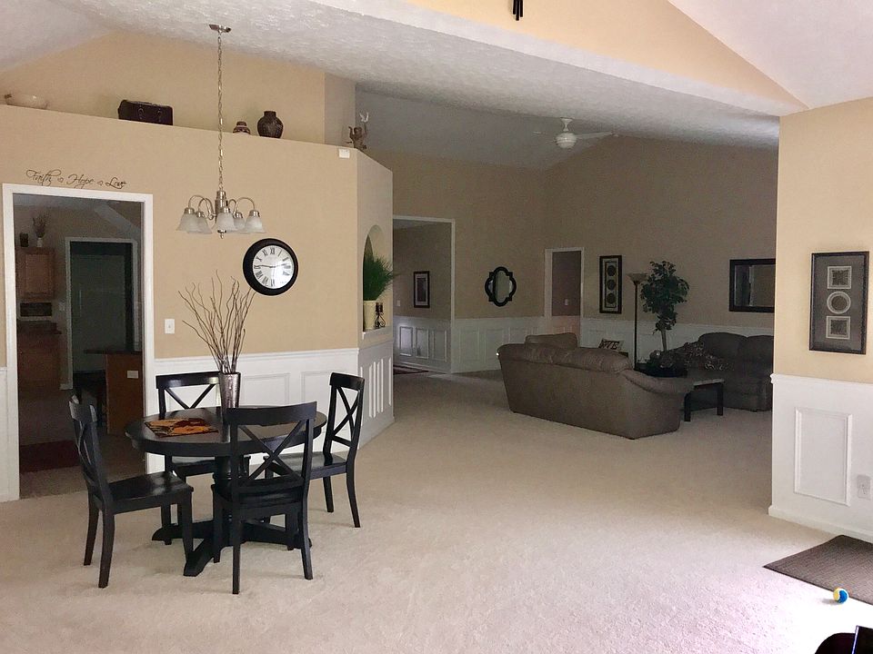 Dining and living rooms 